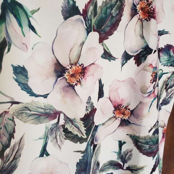 Watercolor Magnolia Pencil Skirt -2XL - Picture 6 of 6